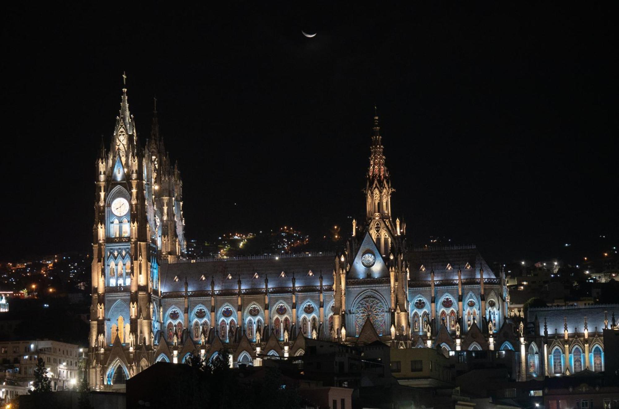 Casona 1914 Quito - Gothic Cathedral View Rooftop Dış mekan fotoğraf